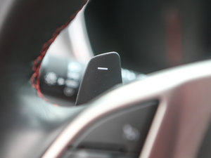 2014��C7 Stingray �п؅^(q��)