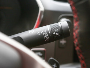 2014��C7 Stingray �п؅^(q��)