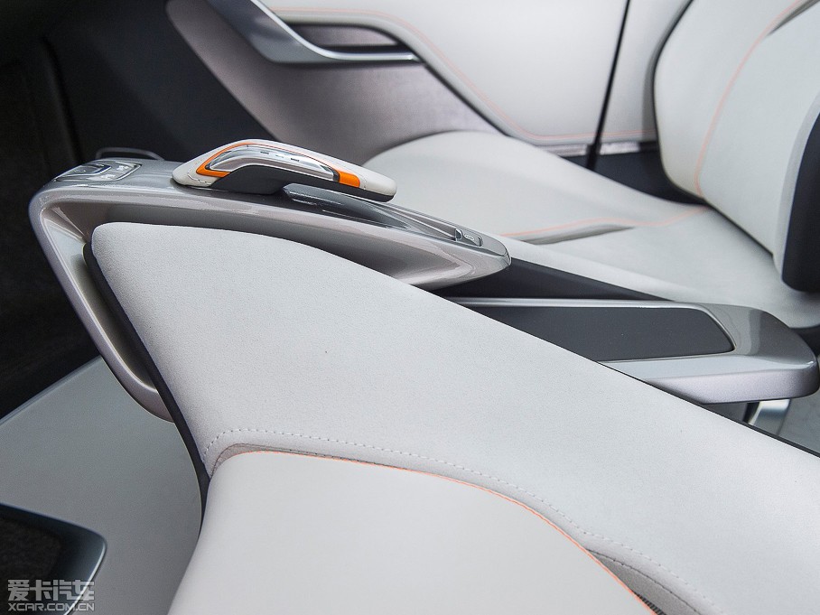 2015��Bolt ����܇