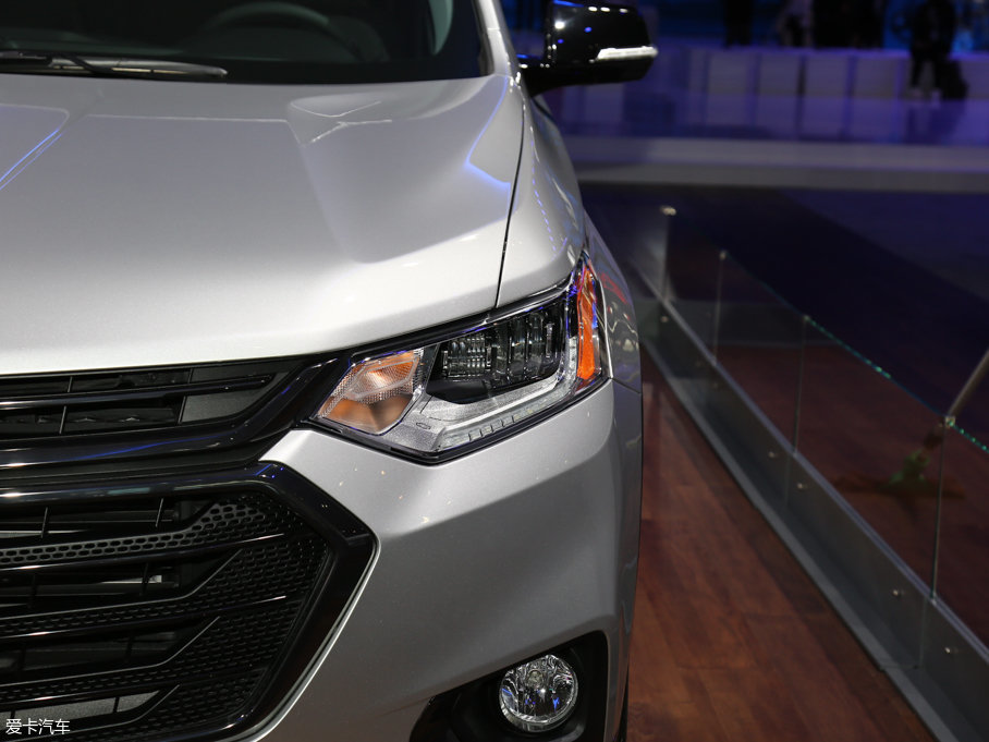 2017��ѩ���mTraverse Redline�؄e��