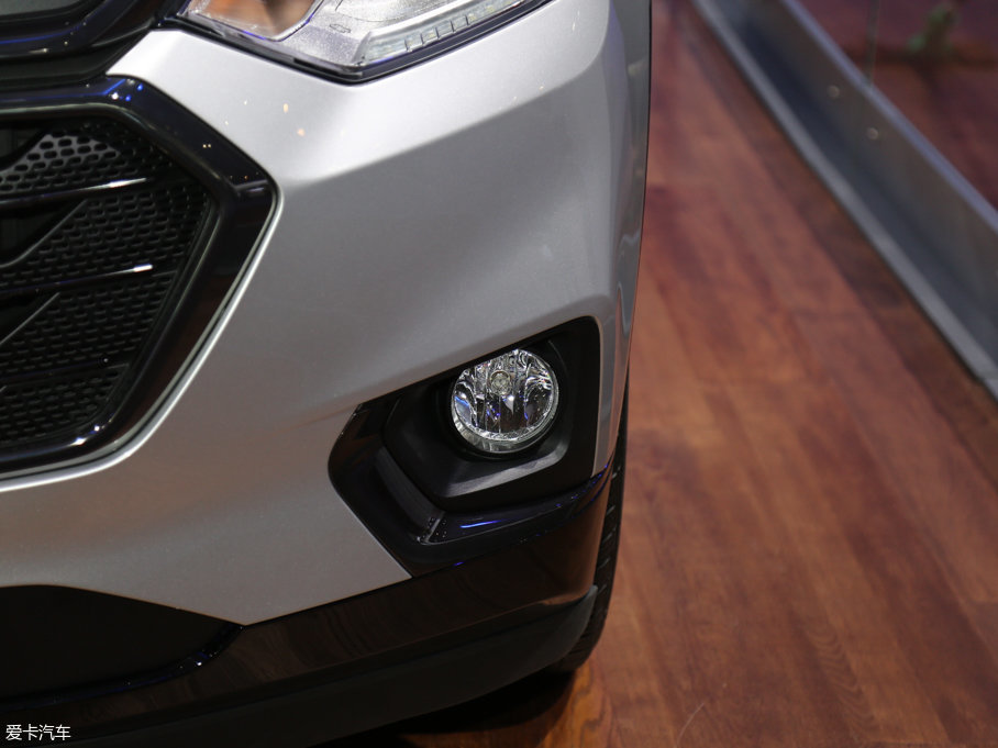 2017��ѩ���mTraverse Redline�؄e��