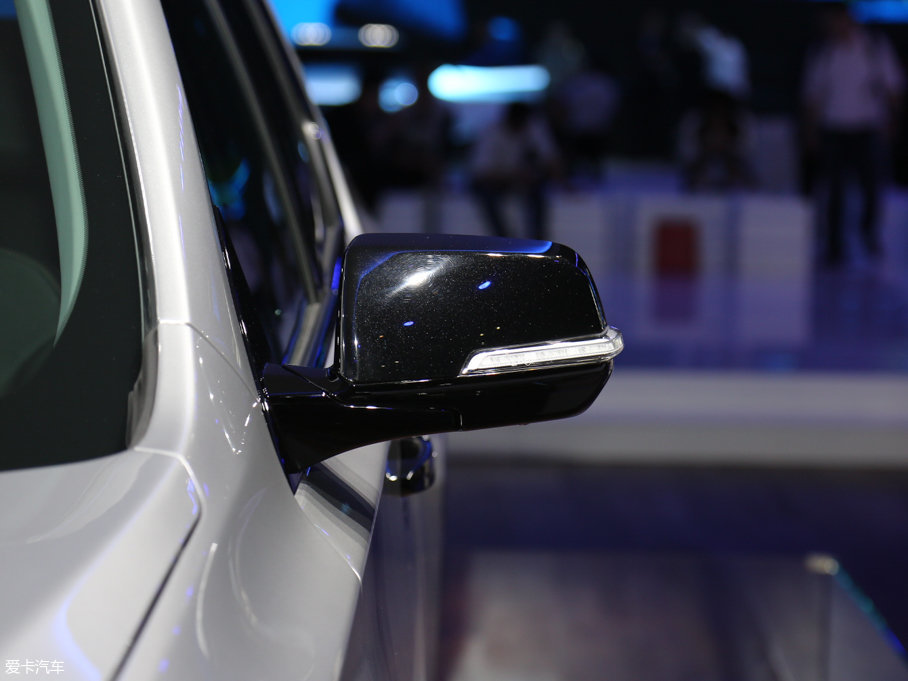 2017��ѩ���mTraverse Redline�؄e��