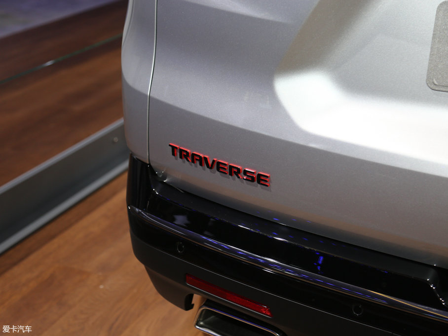 2017��ѩ���mTraverse Redline�؄e��