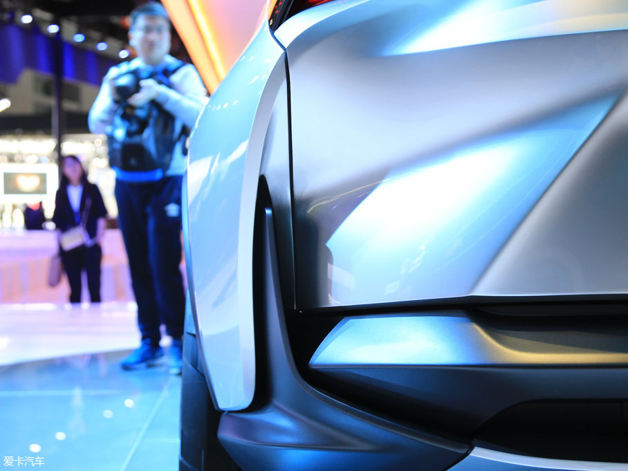 2017��ѩ���mFNR-X ����܇