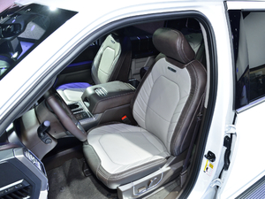 2019款3.5T LTD 主驾驶座椅