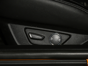 20192.3T EcoBoost {{