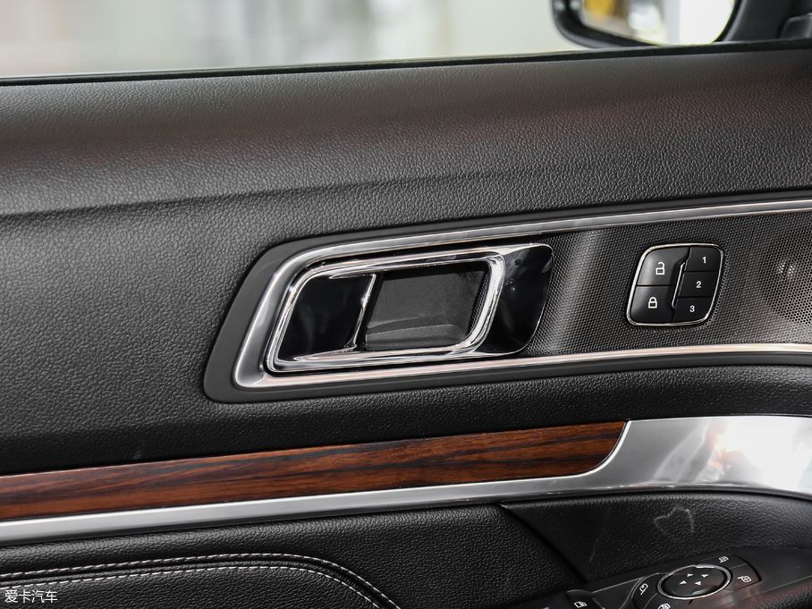 2018̽U(M) 2.3T EcoBoostӢ