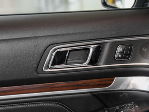 20182.3T EcoBoostӢ g