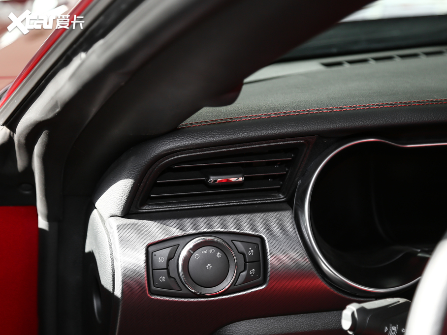 2020Mustang 2.3T EcoBoost Ӱ؄e