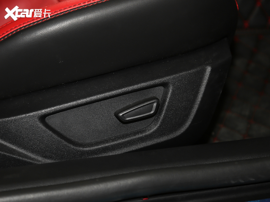 2020Mustang 2.3T EcoBoost Ӱ؄e