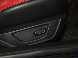 20202.3T EcoBoost Ӱ؄e g