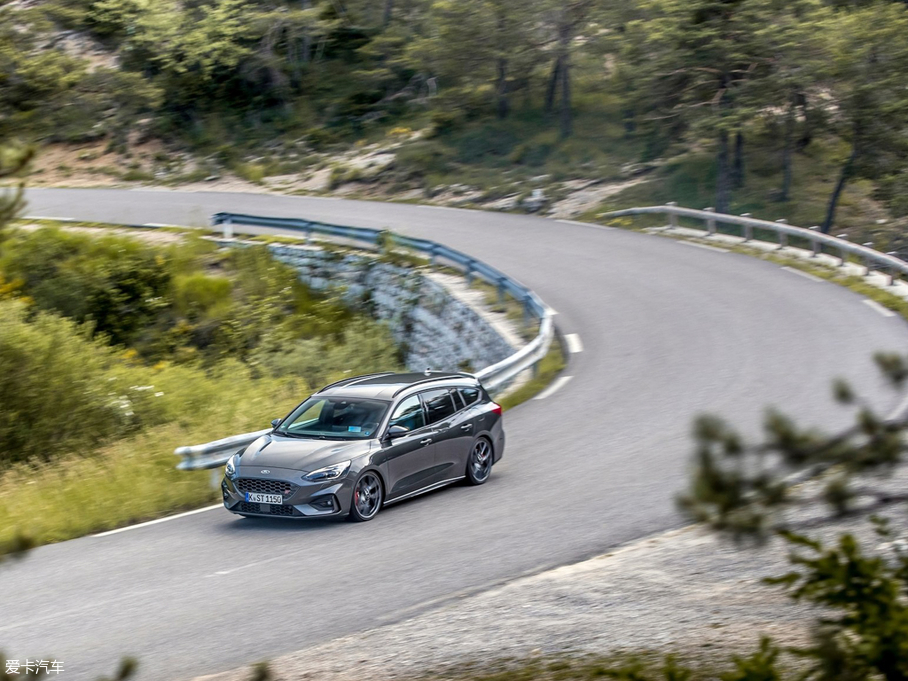 2019˹ST ST Wagon