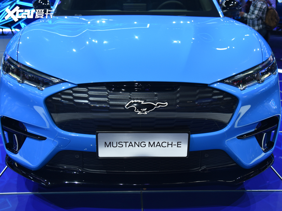 2020R() Lm(x)ȫ(q) Premium