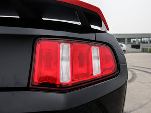 2012Boss 302 քِ ^