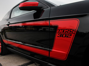 2012Boss 302 քِ ^