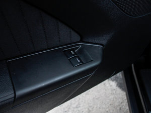 2012Boss 302 քِ {܇ƅ^	