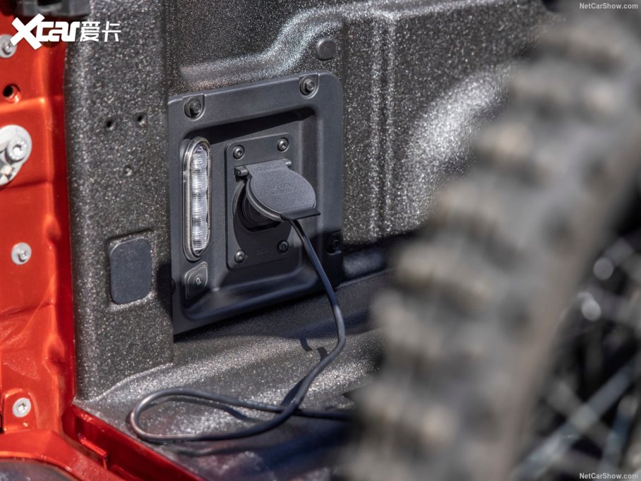 2021Maverick Lariat FX4