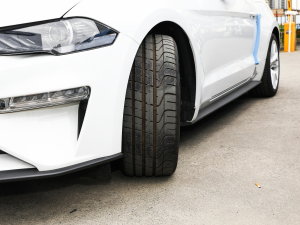 20222.3L EcoBoost ԪO ^