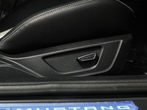 20222.3L EcoBoost ԪO g