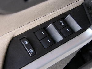 2011款3.5L 精锐版 中控区