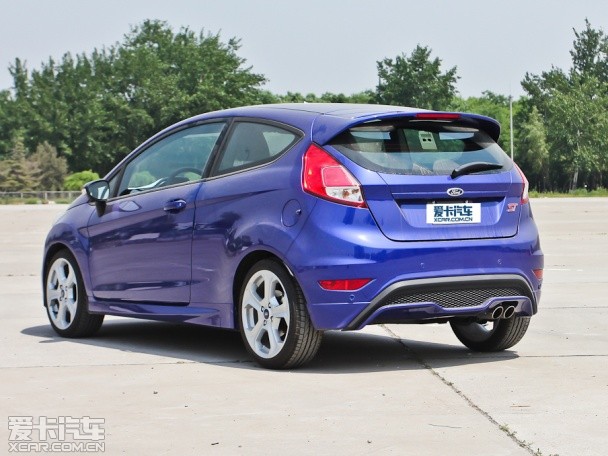 福特(進(jìn)口)2013款嘉年華ST