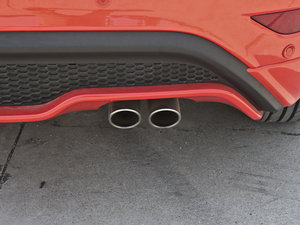 2013款1.6T 排气管
