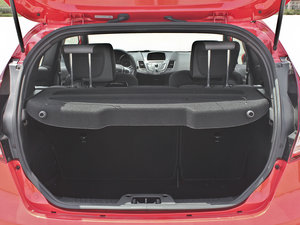 2013款1.6T 空间座椅