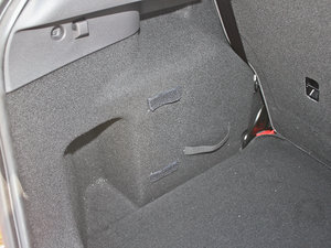 2013款1.6T 空间座椅