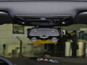 2013款2.0T 橙色版 空间座椅