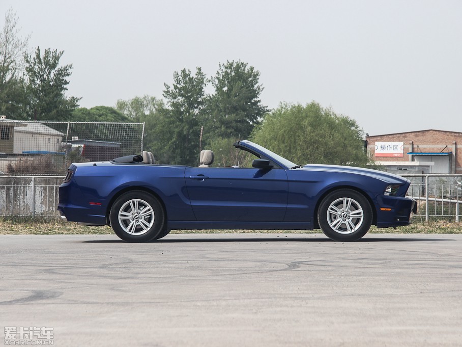 2013Mustang 3.7L 