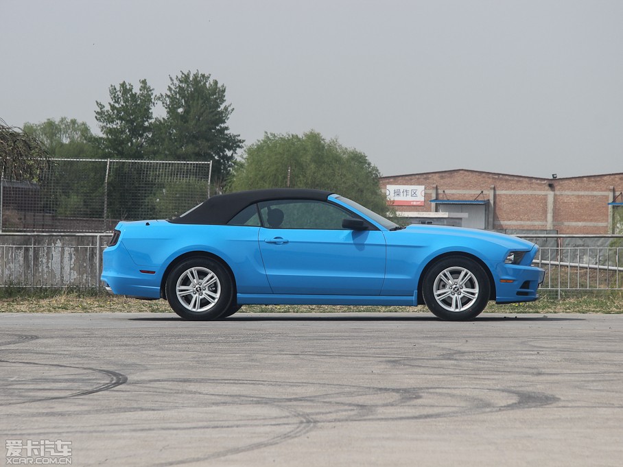 2013Mustang 3.7L 