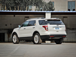 2013款3.5L 尊享型 左后45度