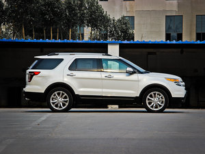 2013款3.5L 尊享型 整体外观