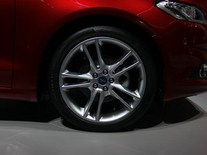 2013款基本型 细节外观