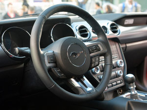 20155.0L V8 GT ܰ п؅^