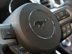 20155.0L V8 GT ܰ п؅^