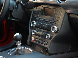 20155.0L V8 GT ܰ п؅^