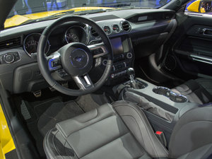 20155.0L V8 GT ܰ п؅^