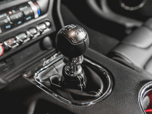 20155.0L V8 GT ܰ п؅^