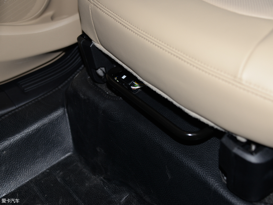 2016̽U(xin)(M(jn)) 2.3T Ӣ