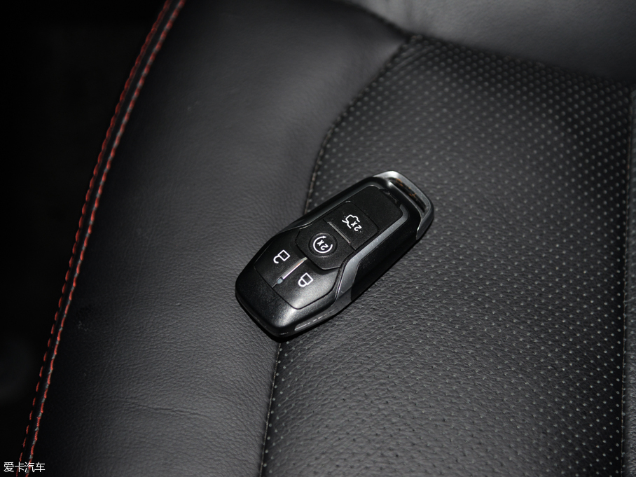 2016��̽�U��(�M��) 3.5T �\�Ӱ�