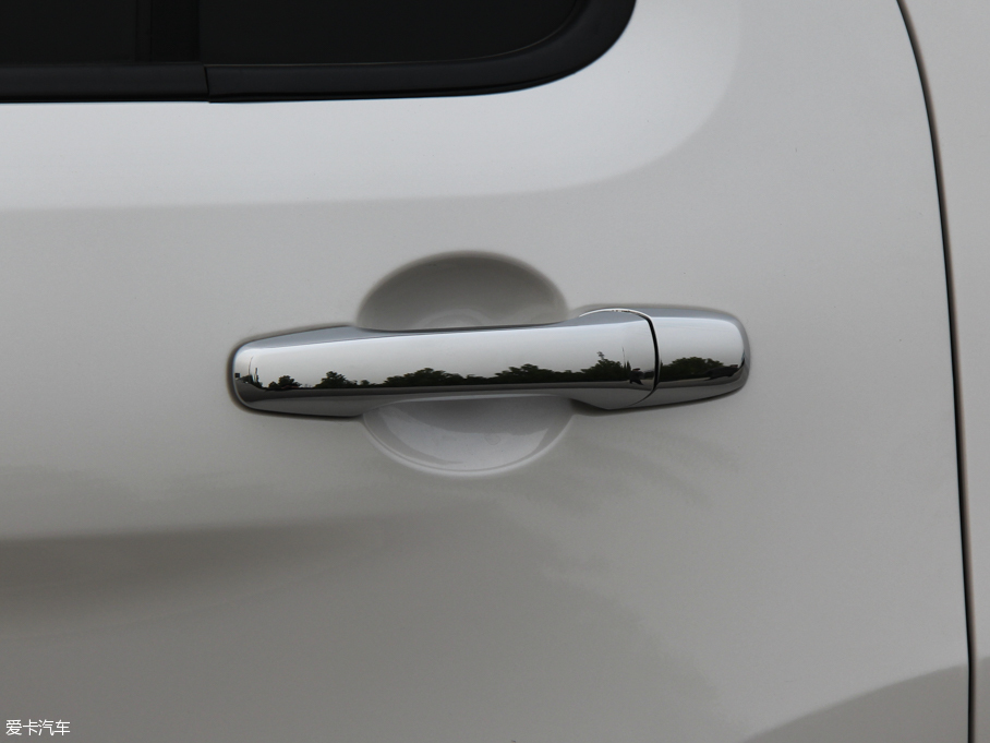 2016̽U(xin)(M(jn)) 2.3T Ӣ