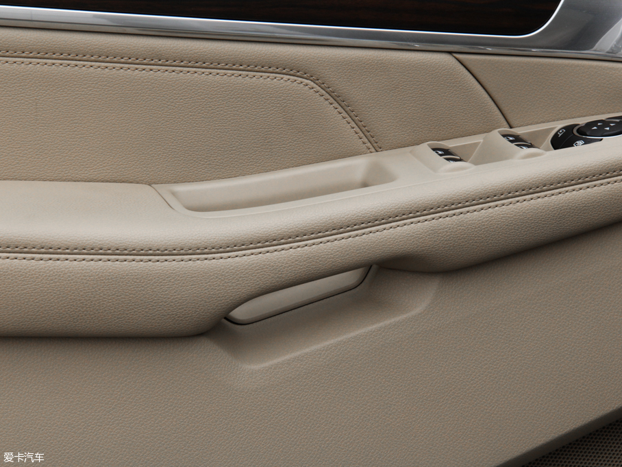 2016̽U(xin)(M(jn)) 2.3T Ӣ