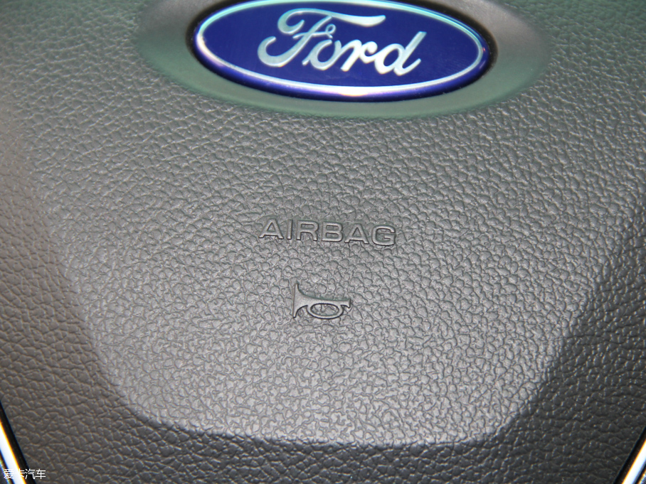 2016̽U(xin)(M(jn)) 2.3T Ӣ