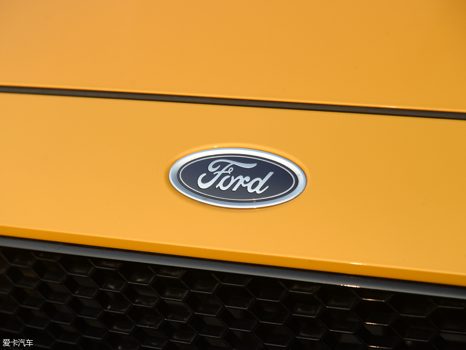 2015˹ST 2.0T Ѫɫ