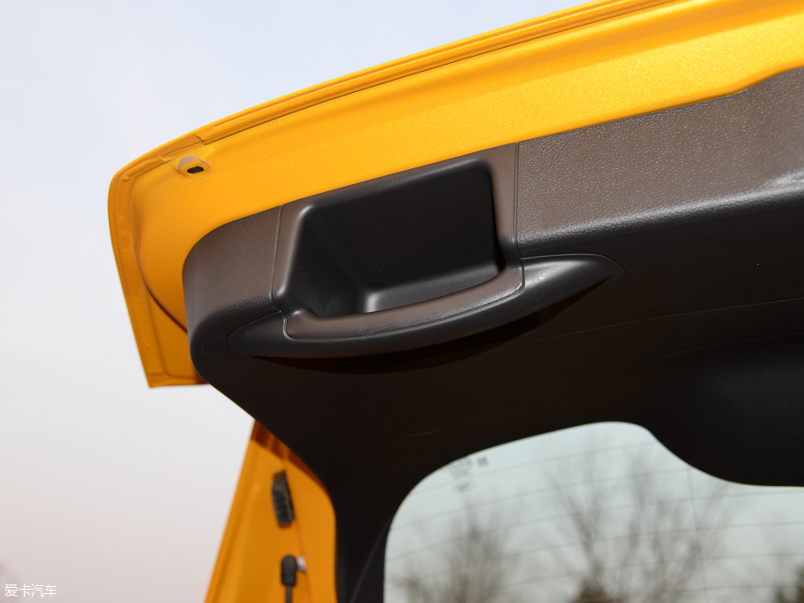 2015˹ST 2.0T Ѫɫ