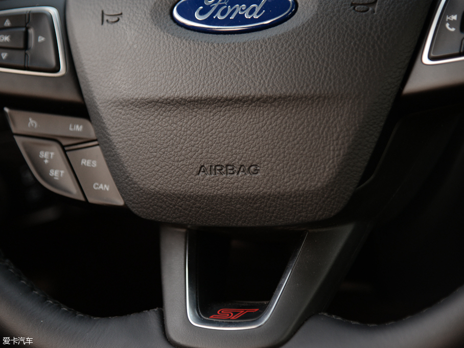 2015˹ST 2.0T Ѫɫ