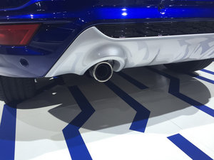 2015款基本型 细节外观