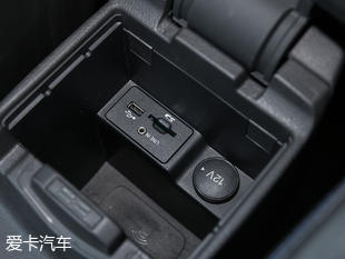 福特(進(jìn)口)2016款福克斯RS