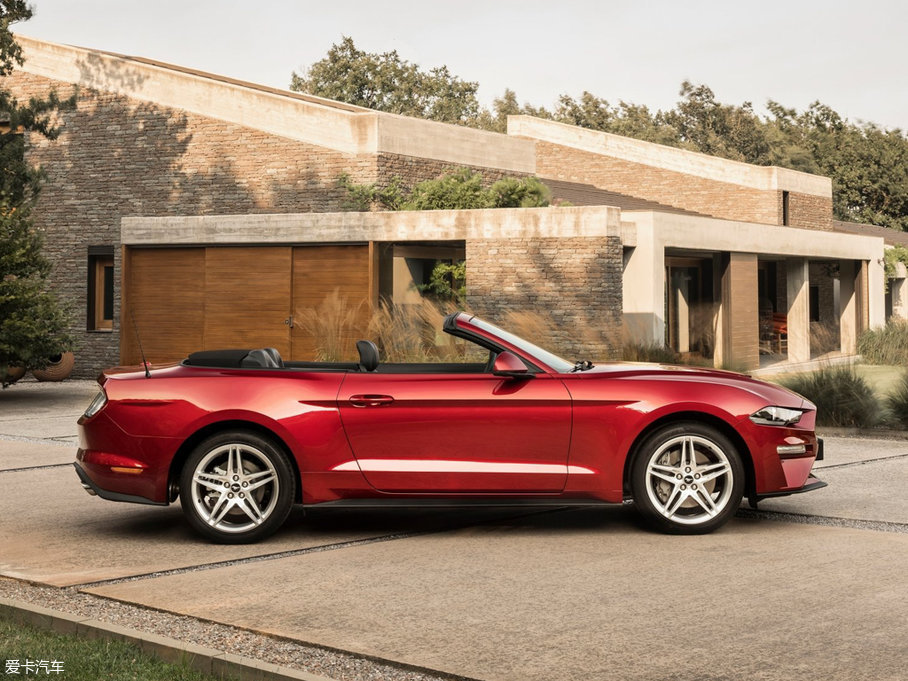 2017Mustang 2.3T Convertible